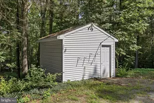 14401 Crystal Ct, Woodford, VA 22580 - Photo 29