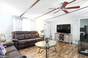 16064 Chester Ln, Bowling Green, VA 22427 - Photo 3