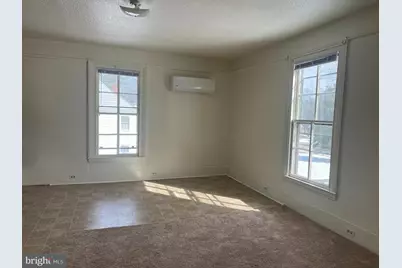 121 E Broaddus Avenue #3, Bowling Green, VA 22427 - Photo 3