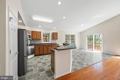 686 Lake Caroline Drive, Ruther Glen, VA 22546 - Photo 9