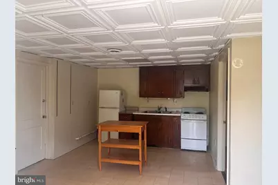 123 E Broaddus Avenue #5, Bowling Green, VA 22427 - Photo 3