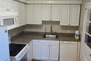 227 Maury Ave, Bowling Green, VA 22427 - Photo 5