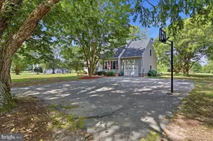 230 Chick Cove Dr, Hardyville, VA 23070 - Photo 3