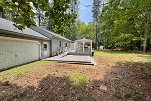 27 Sandy Bottom Dr, Deltaville, VA 23043 - Photo 7