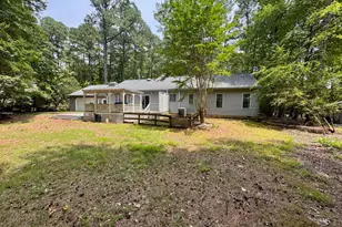 27 Sandy Bottom Dr, Deltaville, VA 23043 - Photo 3
