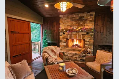 457 E Catoctin Drive, Roseland, VA 22967 - Photo 1