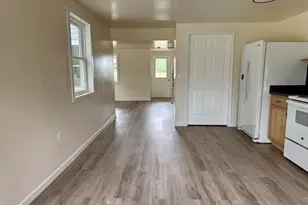 439 Valley Dr, Callao, VA 22435 - Photo 7