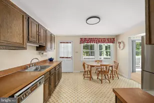 279 Harbor Dr, Reedville, VA 22539 - Photo 19