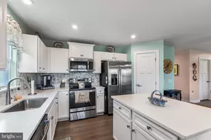 35049 Mansours Dr, Locust Grove, VA 22508 - Photo 17