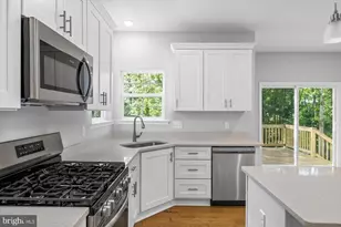 327 Yorktown Blvd, Locust Grove, VA 22508 - Photo 17