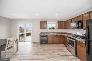 35252 Sara Ct, Locust Grove, VA 22508 - Photo 11