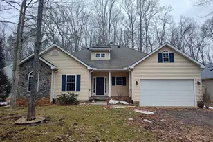 1027 Eastover Pkwy, Locust Grove, VA 22508 - Photo 1