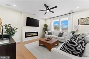 732 Round Hill Dr, Orange, VA 22960 - Photo 17