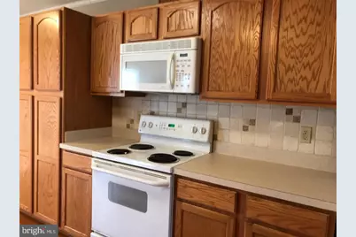 711 Yorktown Boulevard, Locust Grove, VA 22508 - Photo 7