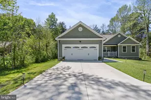 1906 Lakeview Pkwy, Locust Grove, VA 22508 - Photo 3