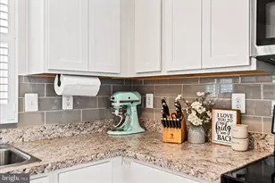 2854 Farzi Cir, Locust Grove, VA 22508 - Photo 7