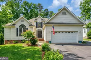204 Wakefield Dr, Locust Grove, VA 22508 - Photo 1