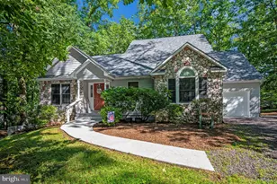 300 Edgehill Dr, Locust Grove, VA 22508 - Photo 5