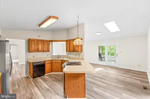 705 Mt Pleasant Dr, Locust Grove, VA 22508 - Photo 15
