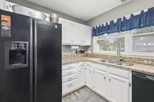 1353 Lakeview Pkwy, Locust Grove, VA 22508 - Photo 17