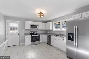 354 Berry St, Orange, VA 22960 - Photo 5