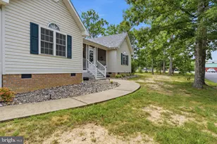 203 Freedom Rd, Locust Grove, VA 22508 - Photo 5