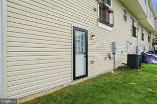 35282 Sara Ct, Locust Grove, VA 22508 - Photo 9