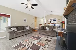 1353 Lakeview Pkwy, Locust Grove, VA 22508 - Photo 25