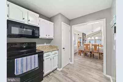 1353 Lakeview Parkway, Locust Grove, VA 22508 - Photo 21