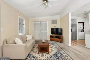 207 Creekside Dr, Locust Grove, VA 22508 - Photo 3