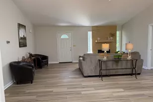 209 Edgehill Dr, Locust Grove, VA 22508 - Photo 5