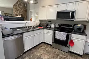 109 Fairfax Ln, Locust Grove, VA 22508 - Photo 9