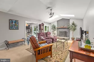 216 Fairfax Ln, Locust Grove, VA 22508 - Photo 5