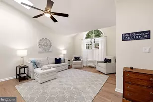 323 Stratford Cir, Locust Grove, VA 22508 - Photo 5