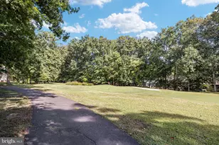 303 Limestone Ln, Locust Grove, VA 22508 - Photo 5