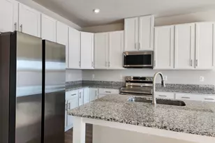 327 Baker Dr, Luray, VA 22835 - Photo 5