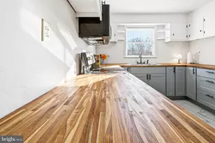 296 W Main St, Stanley, VA 22851 - Photo 5