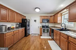 300 Park Rd, Stanley, VA 22851 - Photo 9