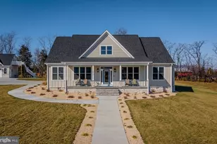 215 Forrest Dr, Luray, VA 22835 - Photo 1