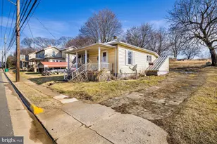 1012 E Main St, Luray, VA 22835 - Photo 5