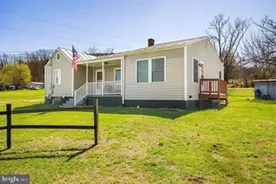 160 Honeysuckle Ln, Stanley, VA 22851 - Photo 3