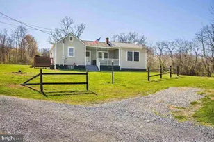 160 Honeysuckle Ln, Stanley, VA 22851 - Photo 5