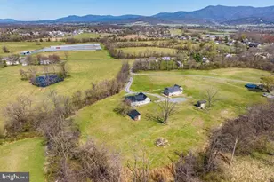 160 Honeysuckle Ln, Stanley, VA 22851 - Photo 43