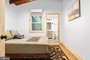 319 Lake Dr, Luray, VA 22835 - Photo 25