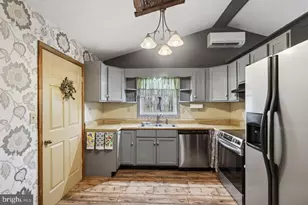 160 Gale Ln, Stanley, VA 22851 - Photo 9