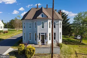 330 Mechanic St, Luray, VA 22835 - Photo 3