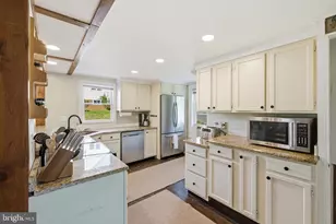 330 Mechanic St, Luray, VA 22835 - Photo 9