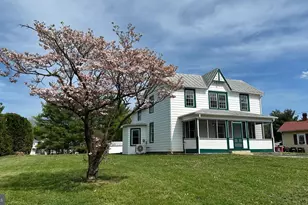 206 2nd St, Shenandoah, VA 22849 - Photo 3