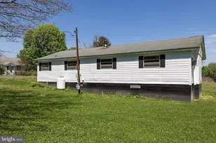 411 4th St, Luray, VA 22835 - Photo 41