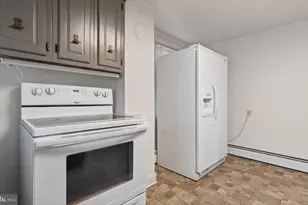 302 Woodland Ave, Luray, VA 22835 - Photo 17